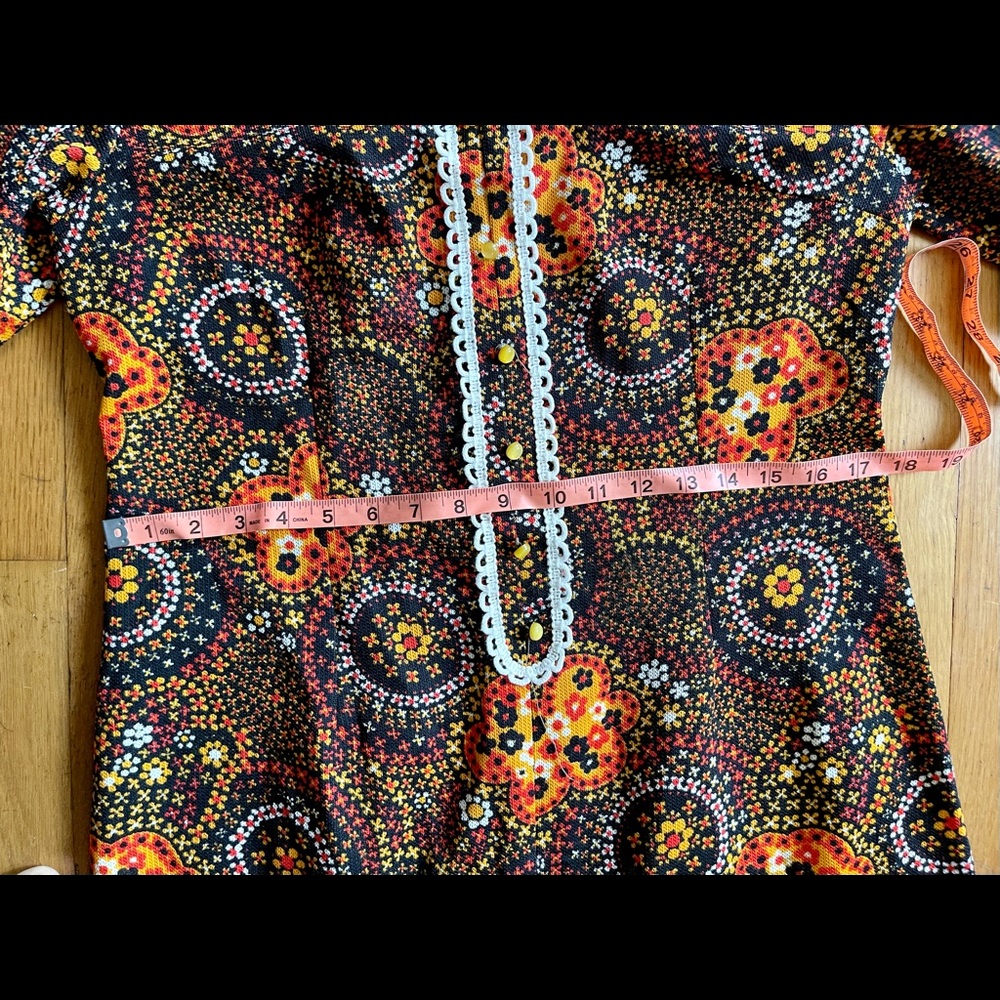 SOLD 70s Psychedelic Floral Mandala Prairie Dress - Picture 5 of 13